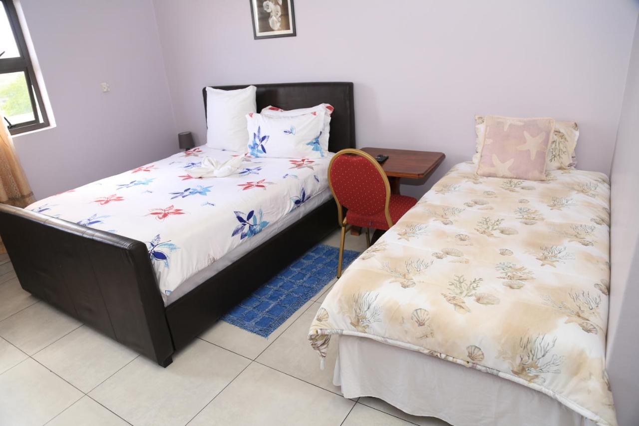Coco Palm Bed & Breakfast Windhoek Eksteriør bilde